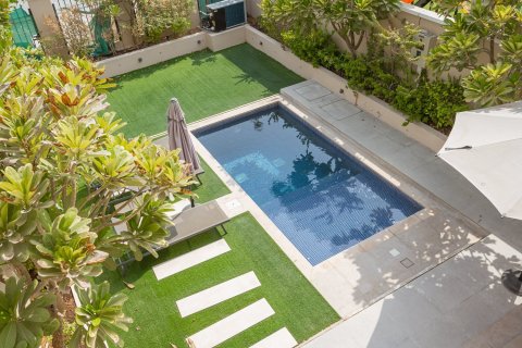 Townhouse de 3 dormitorios en Jumeirah Village Circle, UAE No. 202384 23