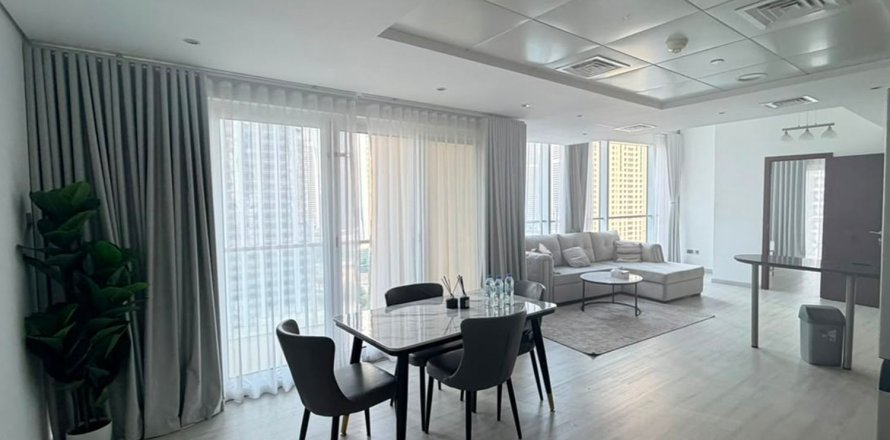 Apartment de 1 dormitorio en Jumeirah Lake Towers, UAE No. 202379