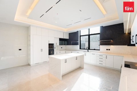 6 bedrooms Villa in Dubai, UAE No. 198655 10