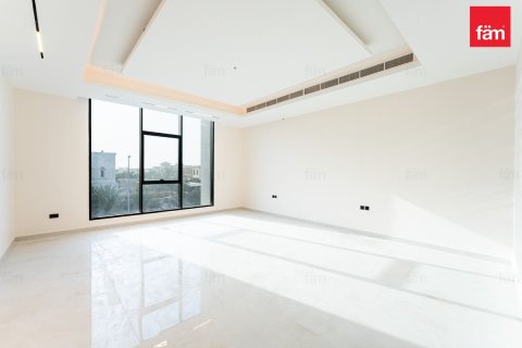 6 bedrooms Villa in Dubai, UAE No. 198655 4