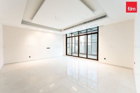 6 bedrooms Villa in Dubai, UAE No. 198655 18