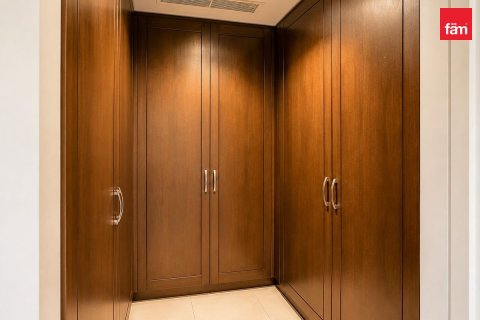 2 bedrooms Apartment in Palm Jumeirah, UAE No. 198651 5