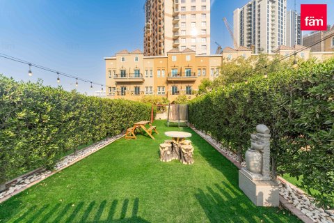 3 bedrooms Townhouse in Dubai, UAE No. 198656