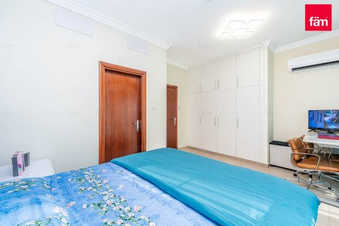3 bedrooms Townhouse in Dubai, UAE No. 198656 5