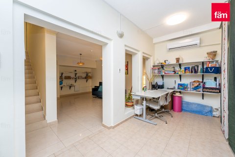 3 bedrooms Townhouse in Dubai, UAE No. 198656 15