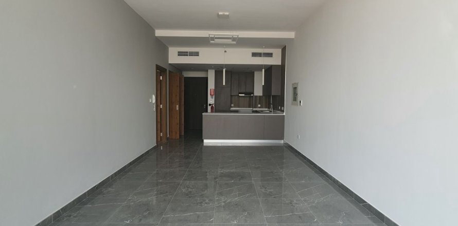 2 bedrooms Apartment in Dubai, UAE No. 198653