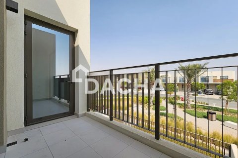 3 غرف نوم فيلا في EMAAR South, الإمارات العربية المتحدة رقم 156555 10