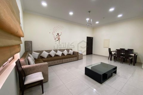 2 bedrooms Apartment in Manama, Bahrain No. 105444 2