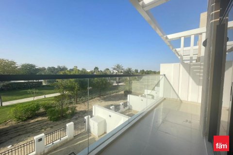 3 bedrooms Townhouse  No. 117675 2