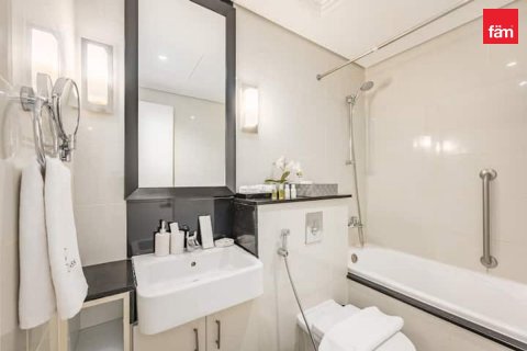 1 bedroom Apartment in Business Bay, UAE No. 203603 13
