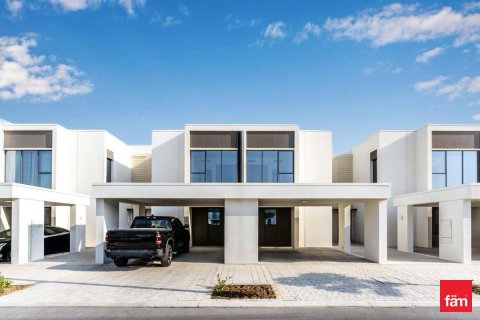 3 bedrooms Townhouse  No. 117699 2