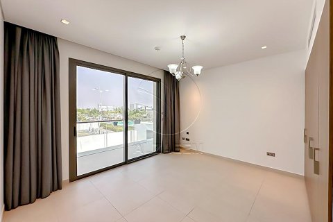 Villa de 4 dormitorios en  Yas Island, UAE No. 167933