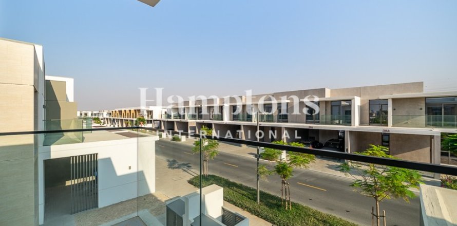Townhouse de 4 dormitorios en Ruba, UAE No. 150566