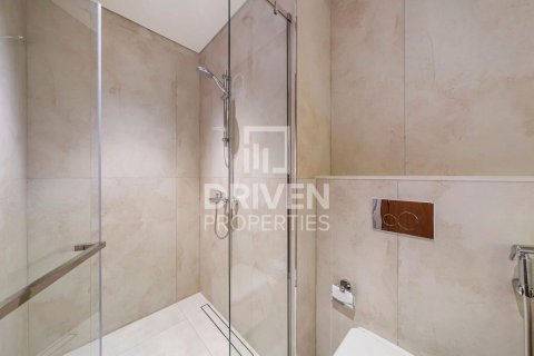 Studio Apartment in Dubai Studio City, UAE No. 200024 7