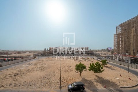 Studio Apartment in Dubai Studio City, UAE No. 200024 15
