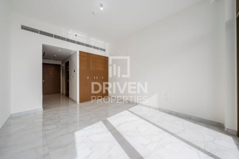 Studio Apartment in Dubai Studio City, UAE No. 200024 12