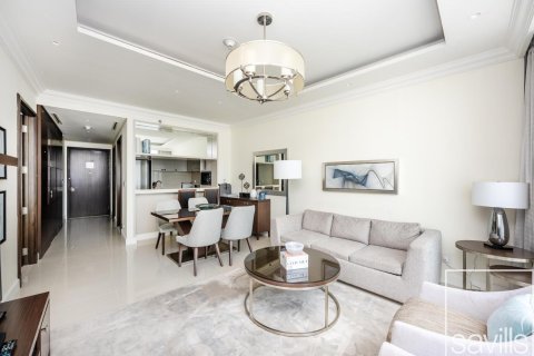 Квартира с 1 спальней в The Address Residence Fountain Views, ОАЭ №136482 4