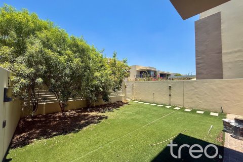 Townhouse de 3 dormitorios en Maple 2, UAE No. 174019 5