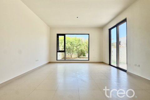 Townhouse de 3 dormitorios en Maple 2, UAE No. 174019 8