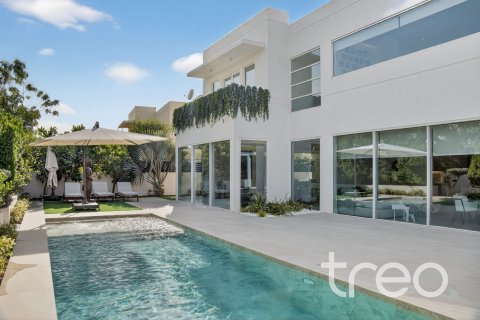 Villa de 5 dormitorios en Saheel, UAE No. 173437