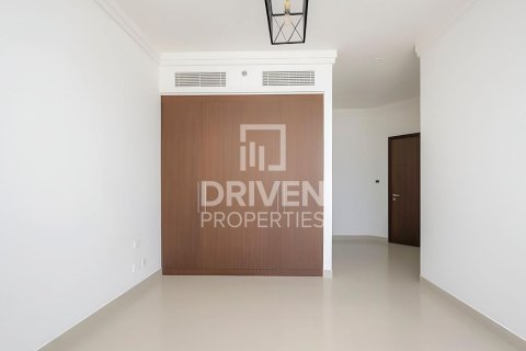 Квартира с 2 спальнями в Даунтаун Дубай (Даунтаун Бурдж Дубай), ОАЭ №137844 13