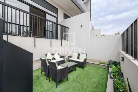 Villa de 4 chambres à Al Furjan, UAE No. 84900 8