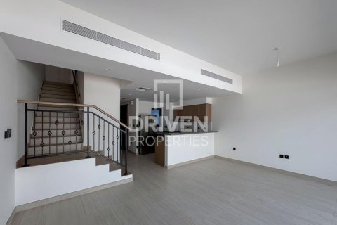 3 bedrooms Townhouse in Damac Lagoons, UAE No. 192169 8