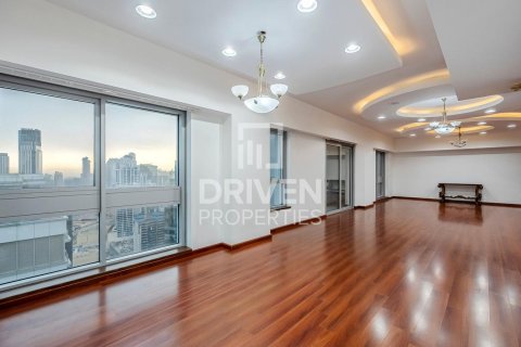 Apartment de 4 dormitorios en Executive Towers, UAE No. 83870 6