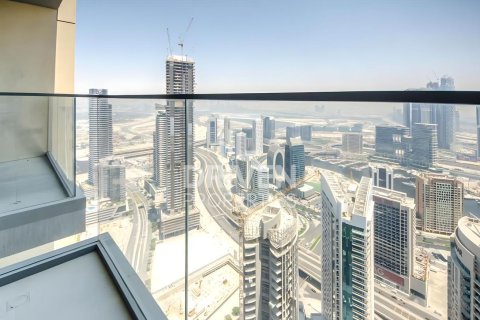 Квартира с 2 спальнями в Burj Royale, ОАЭ №193084 9