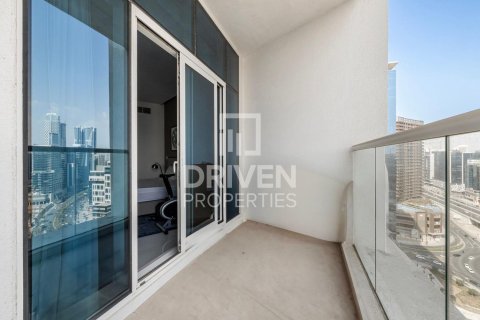 Квартира с 2 спальнями в Damac Maison Prive, ОАЭ №193085 9