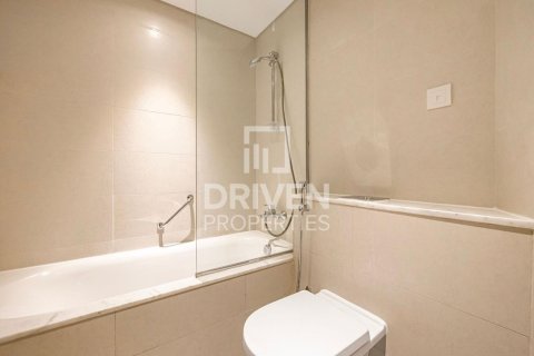 Квартира с 2 спальнями в Damac Maison Prive, ОАЭ №193085 14