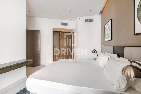 Квартира с 2 спальнями в Damac Maison Prive, ОАЭ №193085 4
