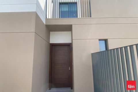 4 bedrooms Townhouse in Dubai, UAE No. 164345 6