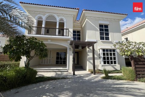 Вилла с 4 спальнями в Дубай, ОАЭ №141916 4