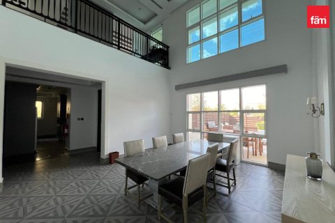 Вилла с 4 спальнями в Дубай, ОАЭ №141916 21