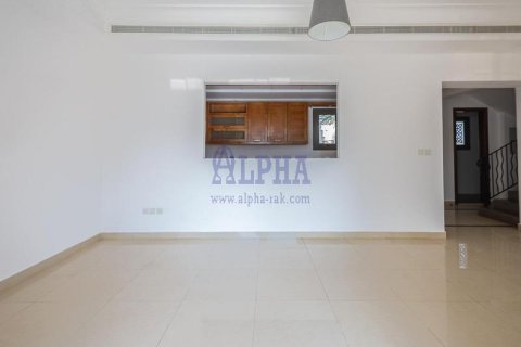 4 bedrooms Townhouse in Al Hamra Village, UAE No. 141920 12