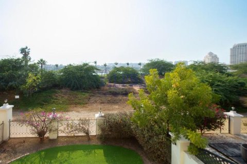 4 bedrooms Townhouse in Al Hamra Village, UAE No. 141920 4