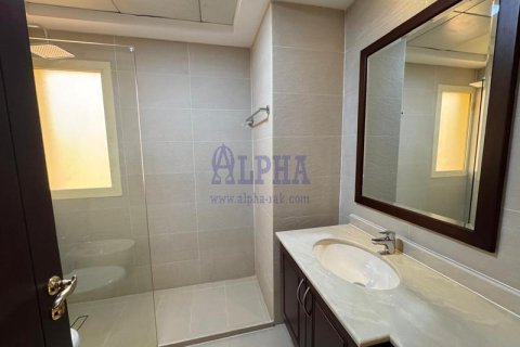 Villa de 5 dormitorios en Al Hamra Village, UAE No. 141919 11