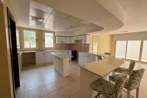 Villa de 5 dormitorios en Al Hamra Village, UAE No. 141919 7