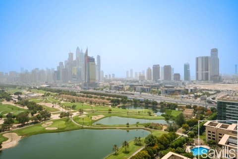 Квартира с 2 спальнями в Golf Towers, ОАЭ №194472 10