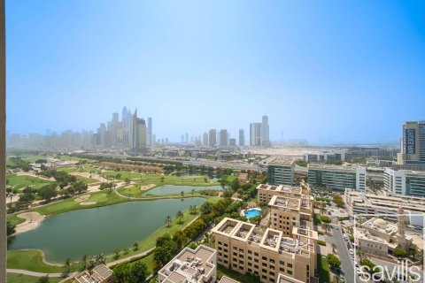 Квартира с 2 спальнями в Golf Towers, ОАЭ №194472 11