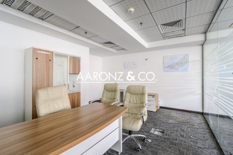 164m² Office in Jumeirah Lake Towers, UAE No. 145067 6
