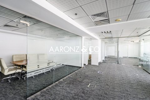 164m² Office in Jumeirah Lake Towers, UAE No. 145067 3
