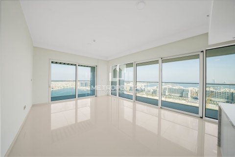 Apartment de 3 dormitorios en EMAAR Beachfront, UAE No. 77971 4