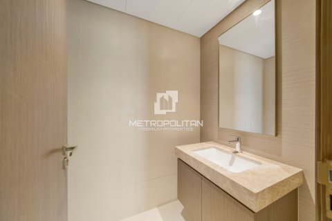Apartment de 3 dormitorios en EMAAR Beachfront, UAE No. 77971 23