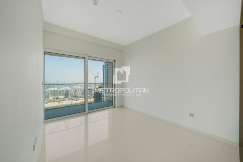 Apartment de 3 dormitorios en EMAAR Beachfront, UAE No. 77971 12