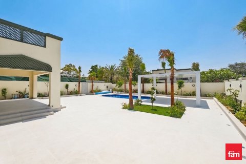 Вилла с 5 спальнями в Jumeirah Park, ОАЭ №164443 8