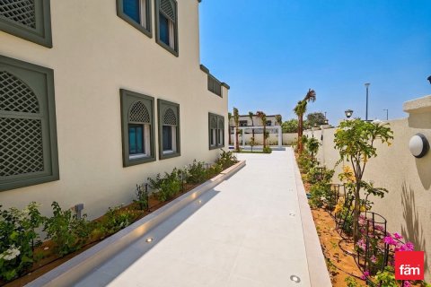 Вилла с 5 спальнями в Jumeirah Park, ОАЭ №164443 9