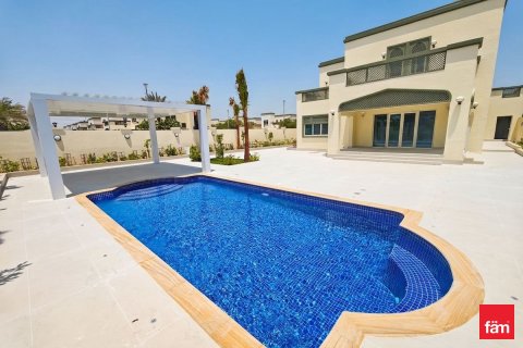 Вилла с 5 спальнями в Jumeirah Park, ОАЭ №164443 5