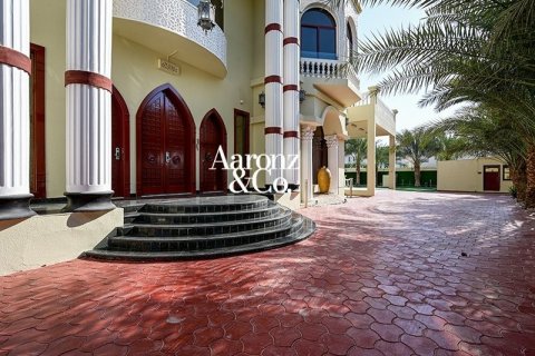 8 bedrooms Villa in Sector E, UAE No. 188381 17